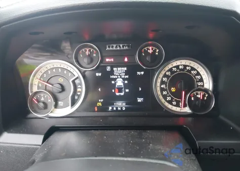 2014 Ram 1500 Laramie z USA, uszkodzony, nr VIN 1C6RR7NT9ES438706